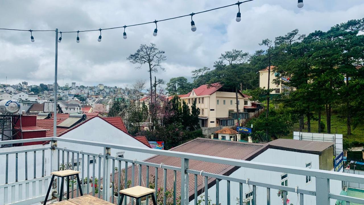 Dalat Stream Hotel-Khach San Dep Да Лат Екстериор снимка